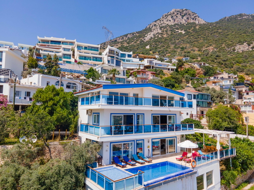  gece  -  Kasım
  | Kalkan Akbel'de Eşsiz Deniz Manzaralı Geniş Aile Villası